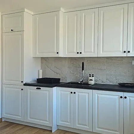 Trg 892 Livno